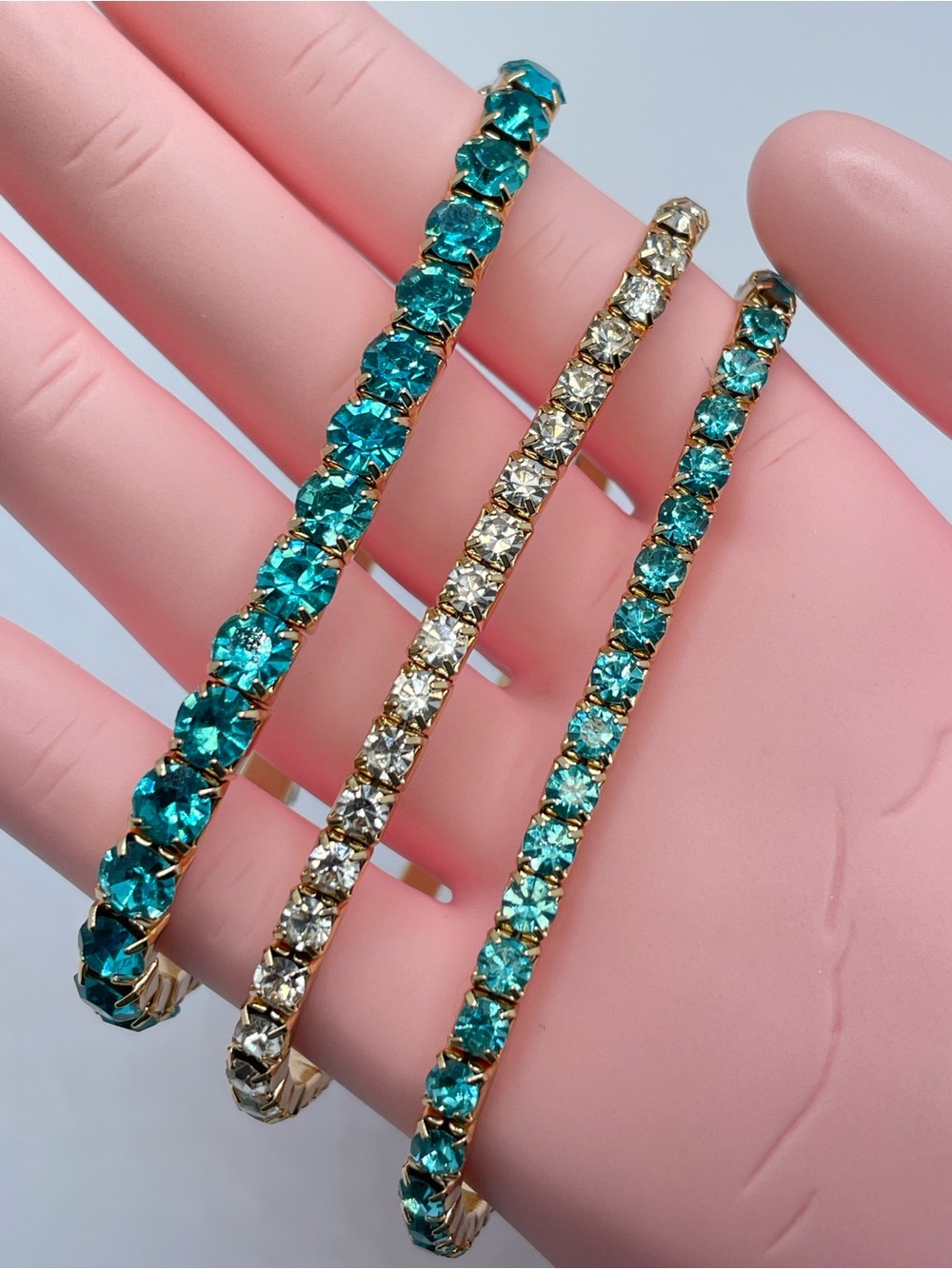 Gold Tone Blue Crystal Glass Stretch Bracelet Stack Set Sparkly Glam - Picture 5 of 6